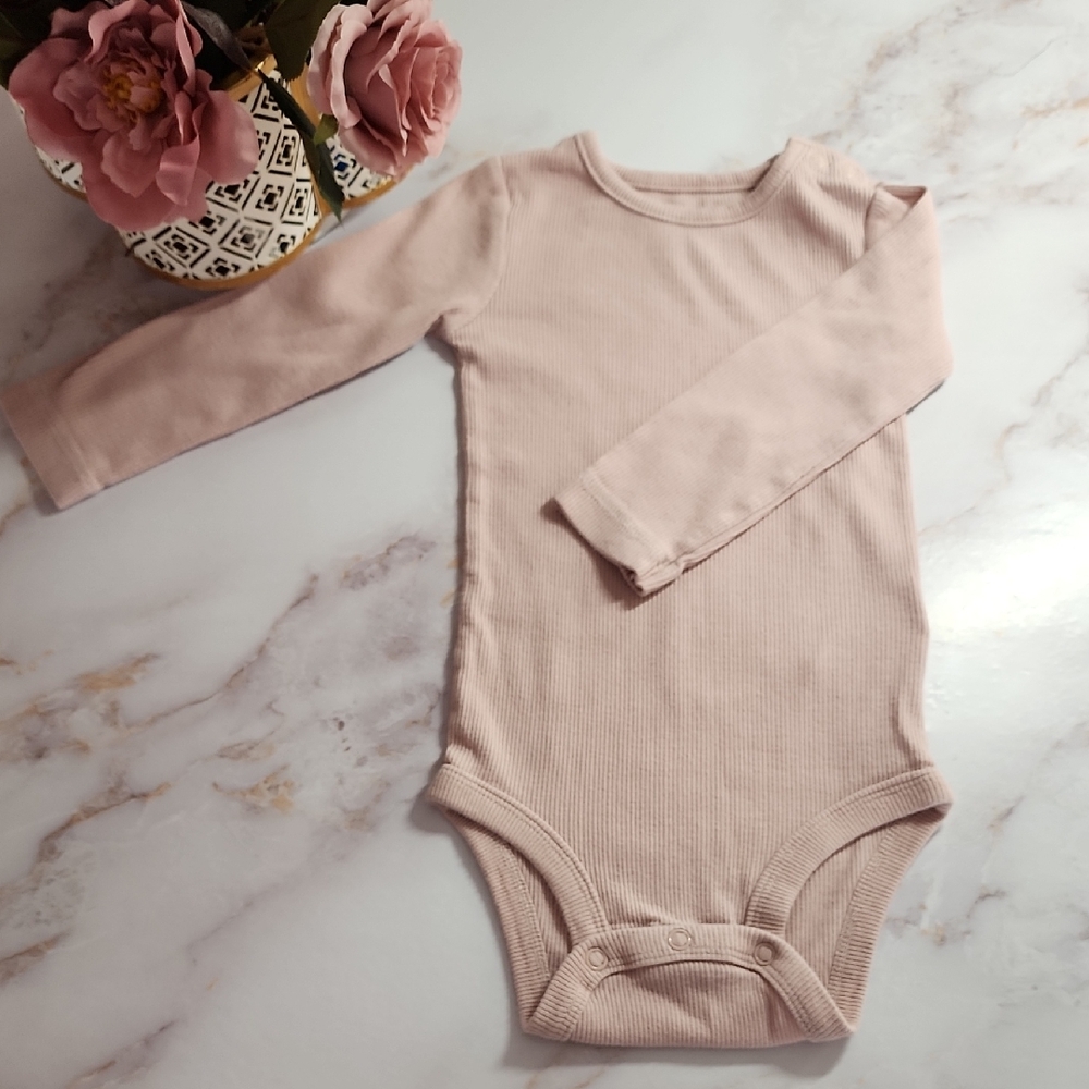 Little Planet Light Pink Long Sleeve Baby Onesie, Size 12 Months